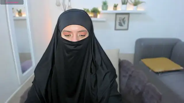 Snapshot of salma_arabicc chatting on March 4, 4:09 am salma arabicc online show from March 4, 4:09 am