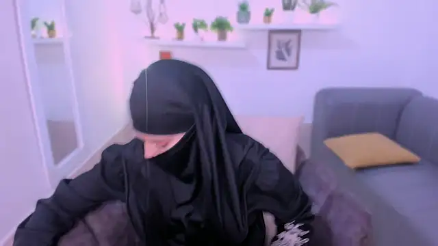 Snapshot of salma_arabicc chatting on February 21, 4:14 am salma arabicc online show from February 21, 4:14 am