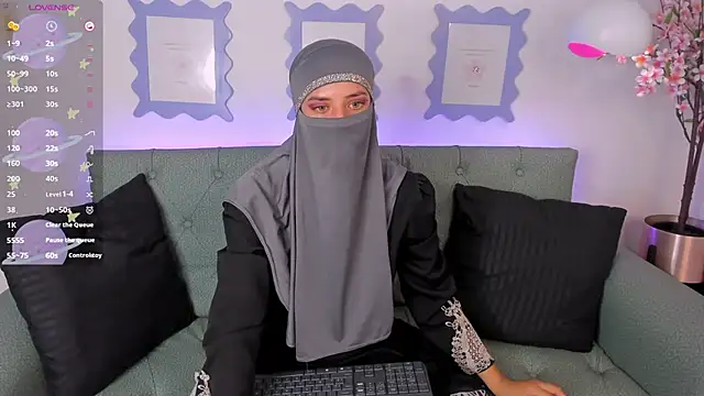 Snapshot of salma_arabicc chatting on March 21, 5:11 am salma arabicc online show from March 21, 5:11 am