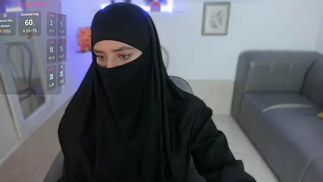 Snapshot of salma_arabicc chatting on December 4, 4:44 am salma arabicc online show from December 4, 4:44 am