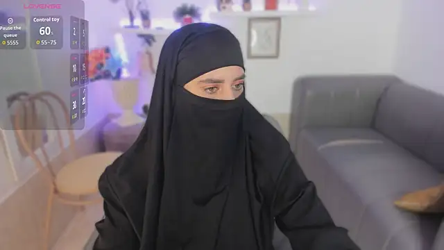 Snapshot of salma_arabicc chatting on November 25, 4:24 am salma arabicc online show from November 25, 4:24 am