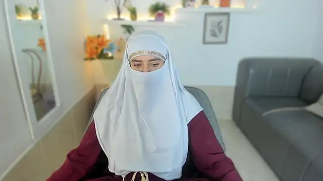 Snapshot of salma_arabicc chatting on December 3, 4:13 am salma arabicc online show from December 3, 4:13 am