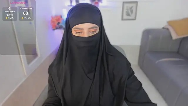 Snapshot of salma_arabicc chatting on November 22, 4:22 am salma arabicc online show from November 22, 4:22 am