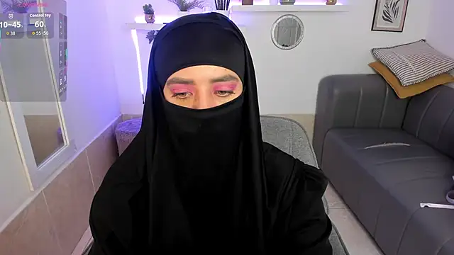 Snapshot of salma_arabicc chatting on September 13, 5:51 am salma arabicc online show from September 13, 5:51 am