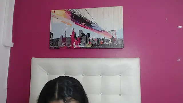 tiny sarah1 online show from March 19, 9:05 pm