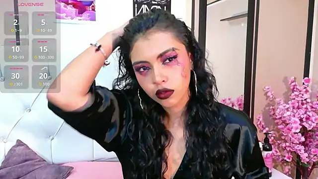 Devil AliceXo online show from February 11, 5:40 am