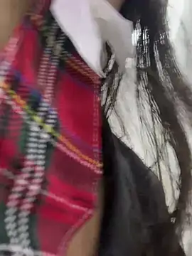 isabella winkler online show from February 11, 2:17 pm