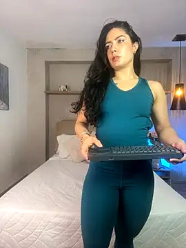 Snapshot of isabella_winkler chatting on October 8, 12:17 pm isabella winkler online show from October 8, 12:17 pm