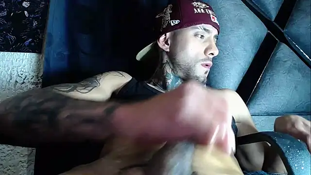 Snapshot of dante_d_angelo_ chatting on March 17, 1:08 am dante d angelo online show from March 17, 1:08 am