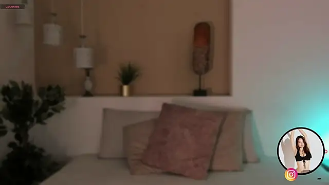 Snapshot of alison222_ chatting on October 13, 7:48 pm alison222 online show from October 13, 7:48 pm