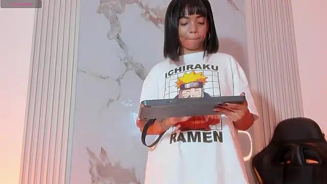 SarahLynn7 online show from February 1, 1:15 am