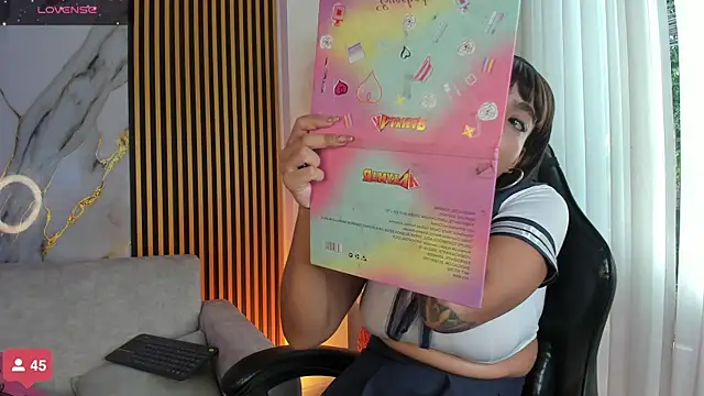 SarahLynn7 online show from October 28, 8:08 pm