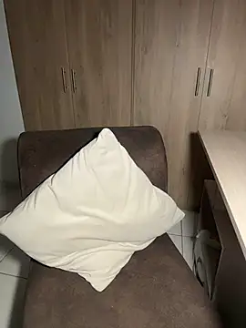 KittyTwerk 2 online show from April 14, 12:37 am