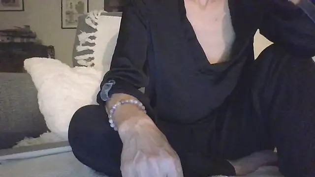 Valentinette online show from April 14, 7:41 pm