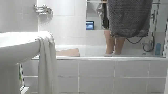 Valentinette online show from February 19, 6:21 am