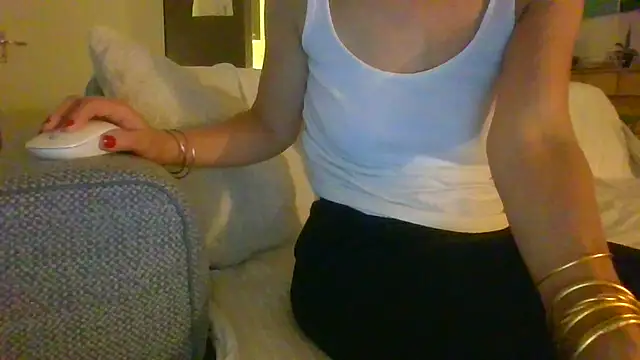 Valentinette online show from November 3, 6:07 am