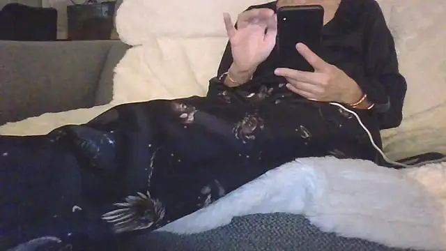 Valentinette online show from February 7, 9:12 pm