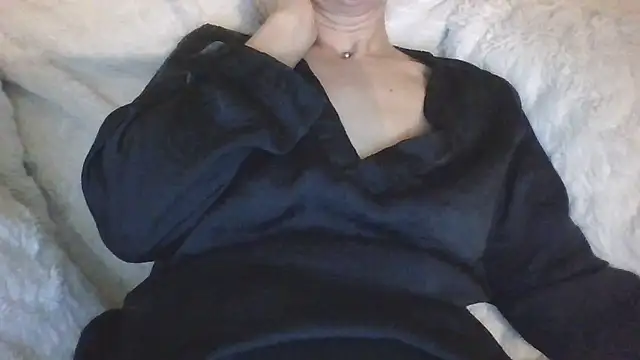 Valentinette online show from January 12, 8:15 pm