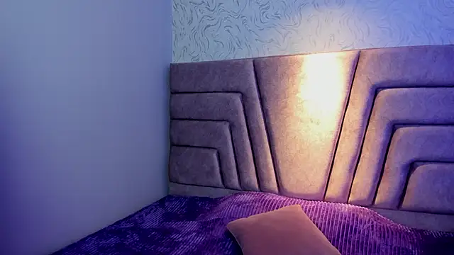 Snapshot of elaia_muller_ chatting on November 12, 4:27 am elaia muller online show from November 12, 4:27 am