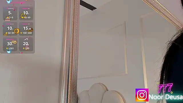 Candaceoweens online show from March 20, 3:40 am