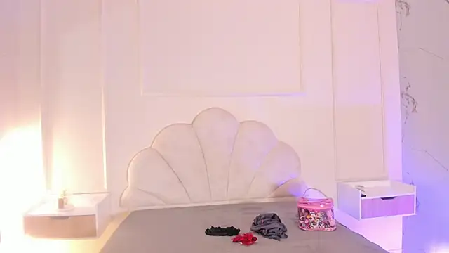 Candaceoweens online show from June 3, 3:40 am