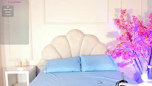 Candaceoweens online show from October 28, 3:40 am