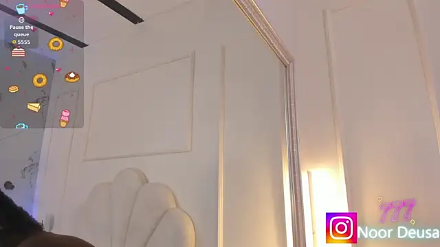 Candaceoweens online show from April 23, 3:35 am