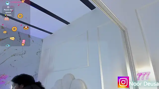 Candaceoweens online show from March 29, 3:41 am