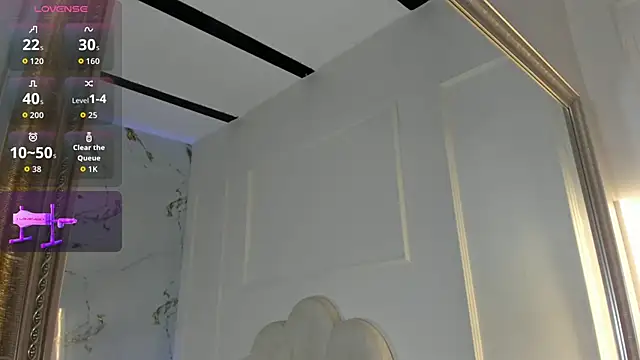 Candaceoweens online show from November 26, 3:39 am