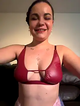 Biana Fernan online show from November 29, 3:34 pm