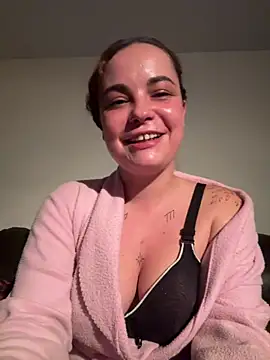 Snapshot of Biana_Fernan chatting on May 19, 9:11 pm Biana Fernan online show from May 19, 9:11 pm