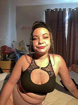 Snapshot of Biana_Fernan chatting on July 1, 12:05 pm Biana Fernan online show from July 1, 12:05 pm