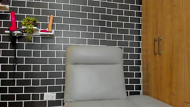 ANAL SEX NO MERCY online show from March 23, 5:21 am