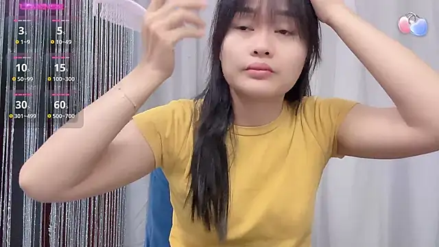 seangBibi online show from March 11, 1:10 am