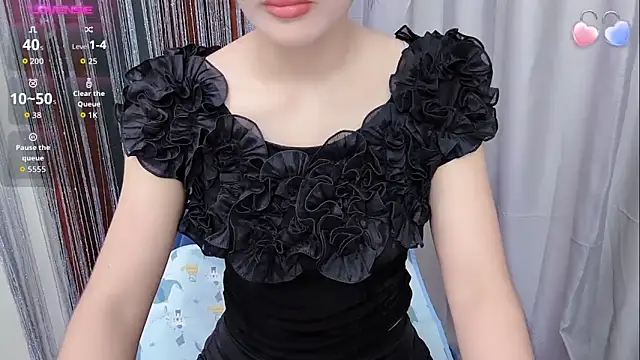 Snapshot of seangBibi chatting on October 2, 1:53 am seangBibi online show from October 2, 1:53 am
