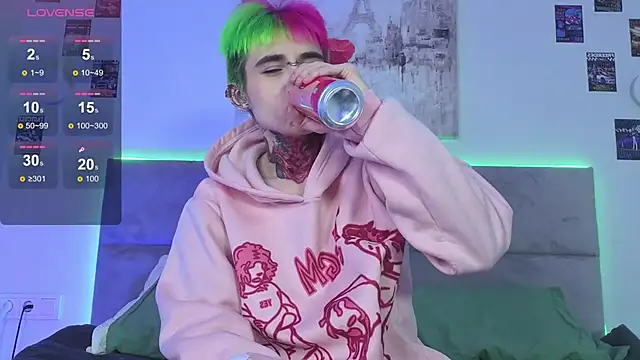 Alex Vallley online show from October 26, 11:05 pm