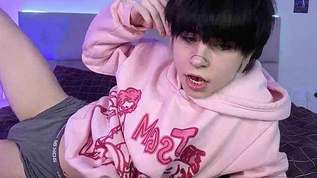 Alex Vallley online show from April 8, 11:06 pm