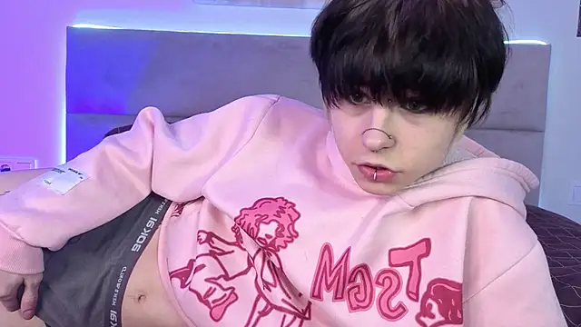 Alex Vallley online show from April 5, 11:11 pm