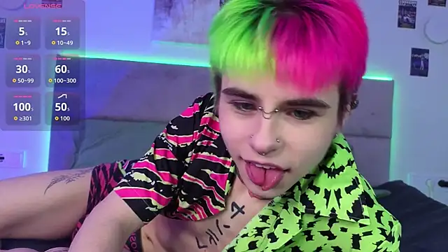 Alex Vallley online show from November 2, 11:10 pm