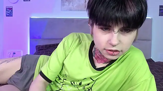 Snapshot of Alex_Vallley chatting on January 17, 10:02 pm Alex Vallley online show from January 17, 10:02 pm