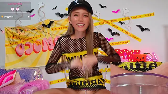 Snapshot of -LOCOMOCO- chatting on November 6, 10:19 am -LOCOMOCO- online show from November 6, 10:19 am