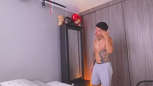 ErosKhaos online show from June 24, 4:38 pm