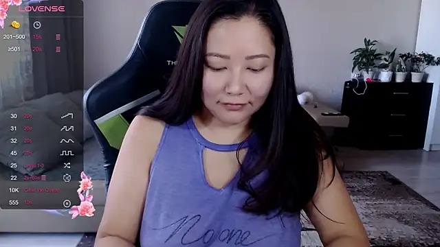 Snapshot of LisaAsianFlower chatting on September 16, 5:41 am LisaAsianFlower online show from September 16, 5:41 am