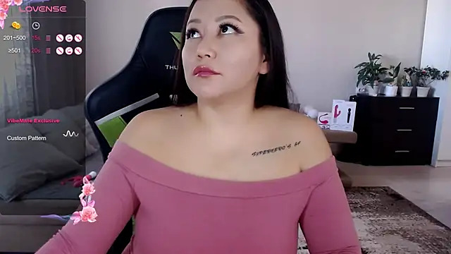 Snapshot of LisaAsianFlower chatting on September 18, 3:42 am LisaAsianFlower online show from September 18, 3:42 am