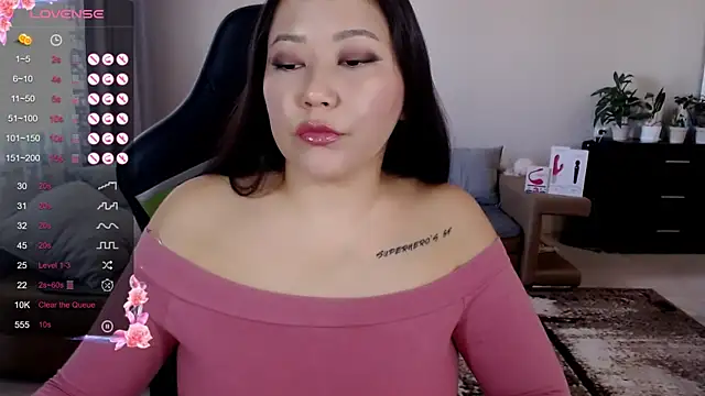 Snapshot of LisaAsianFlower chatting on September 10, 3:49 am LisaAsianFlower online show from September 10, 3:49 am