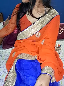 Cute-Zarina online show from November 13, 5:50 pm