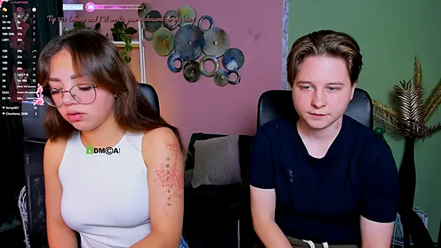 Snapshot of kiki_swan chatting on October 7, 6:58 am kiki swan online show from October 7, 6:58 am