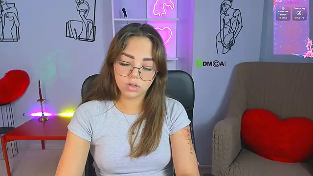 Snapshot of kiki_swan chatting on September 17, 8:05 am kiki swan online show from September 17, 8:05 am