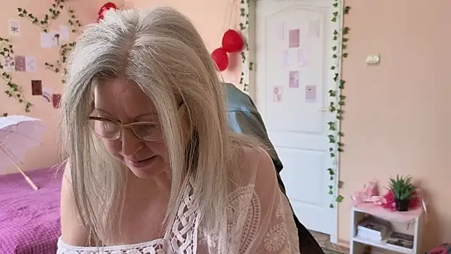 Wane Witch online show from March 9, 10:52 am