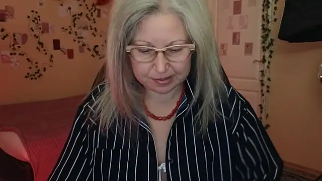 Wane Witch online show from May 3, 10:13 pm